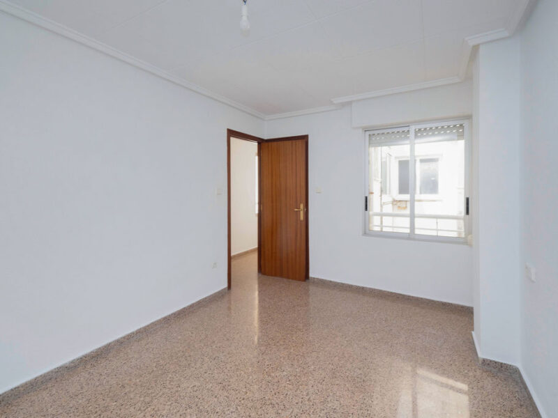 Piso en venta en Aspe, Alicante – 90 m², 3 dormitorios, 2 baños y terraza