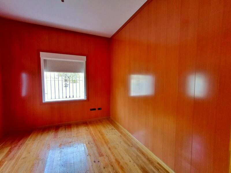 🏡 Chalet independiente con piscina y parcela de más de 11.000 m² en Aspe, Alicante