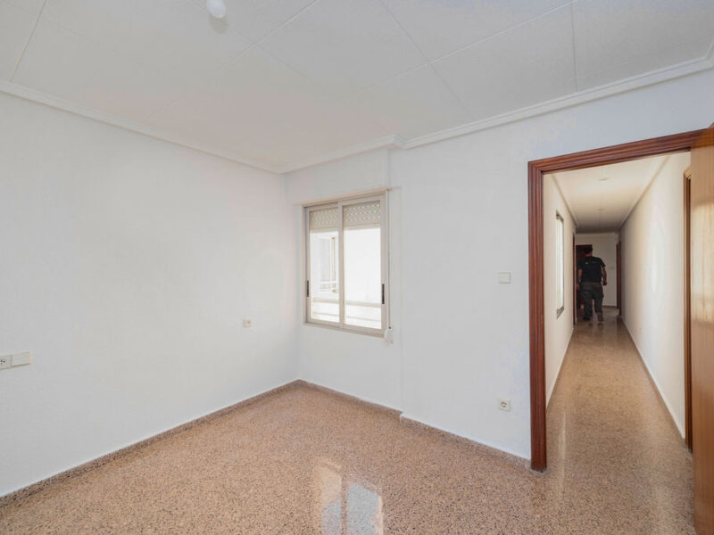 Piso en venta en Aspe, Alicante – 90 m², 3 dormitorios, 2 baños y terraza