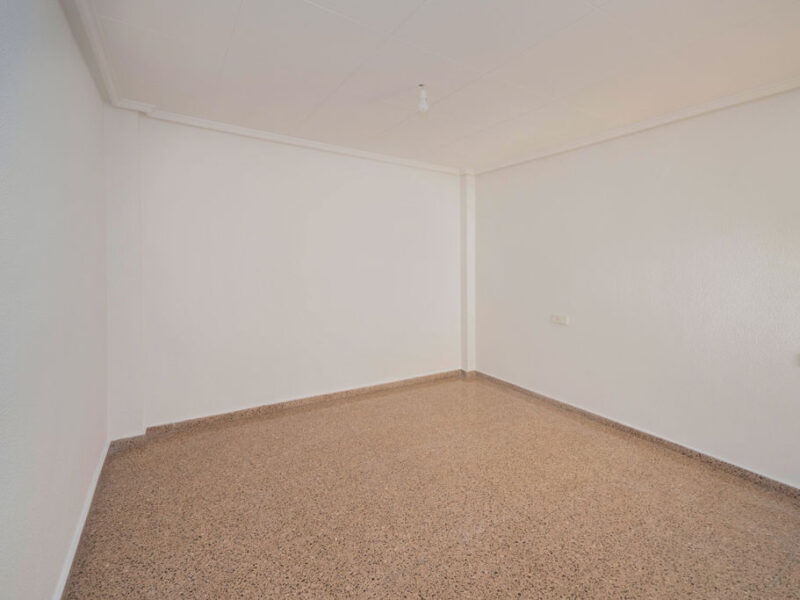 Piso en venta en Aspe, Alicante – 90 m², 3 dormitorios, 2 baños y terraza