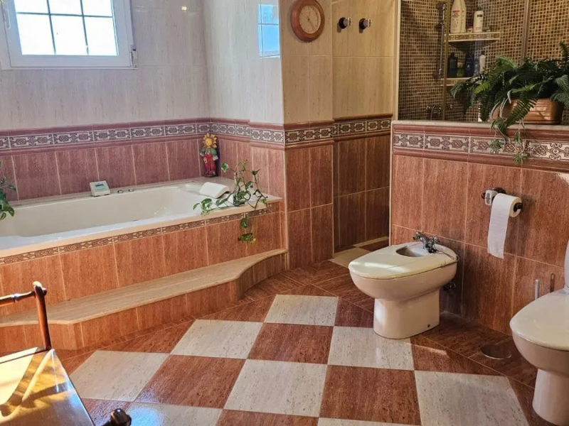 Venta de local + vivienda en Benejúzar, Alicante