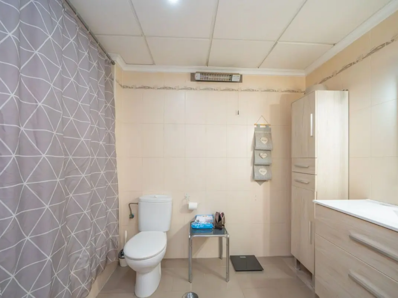 LISTO PARA VIVIR O INVERTIR - Con Garaje Trastero Y Patio Interior En San Vicente del Raspeig