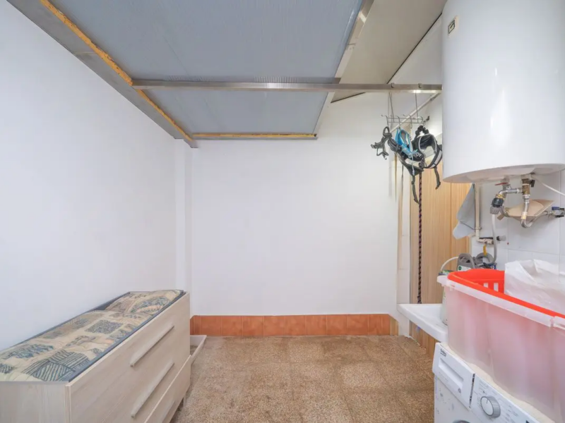 LISTO PARA VIVIR O INVERTIR - Con Garaje Trastero Y Patio Interior En San Vicente del Raspeig