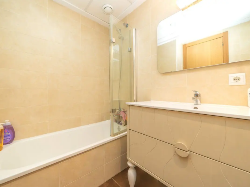 Piso en San Vicente del Raspeig DISEÑO, LUZ Y VISTAS: Tu nuevo hogar empieza aquí