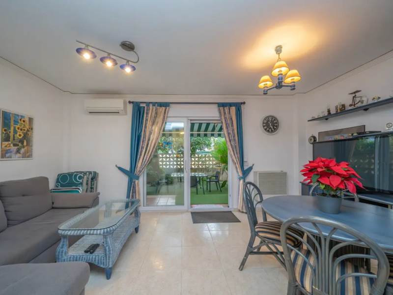 Chalet adosado en venta en els Poblets, Alicante