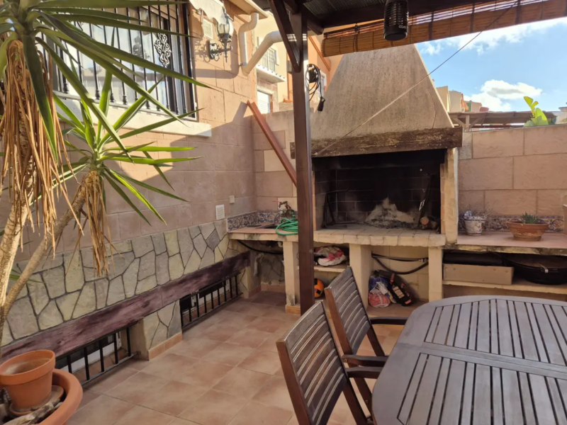 Chalet en venta en Mutxamel, Alicante