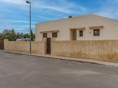 Chalet Independiente en Venta - Mutxamel