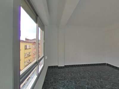 🏠 Piso de 3 dormitorios en Elda – Excelente ubicación, buena conexión y precio asequible