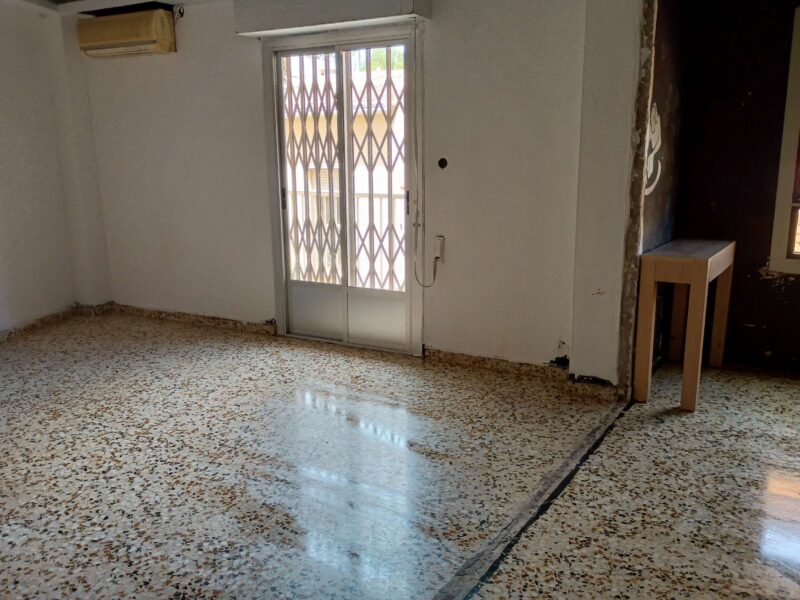 🏠 Piso amplio de 111 m² en venta en Elda, Alicante – Ubicación céntrica y excelentes comunicaciones