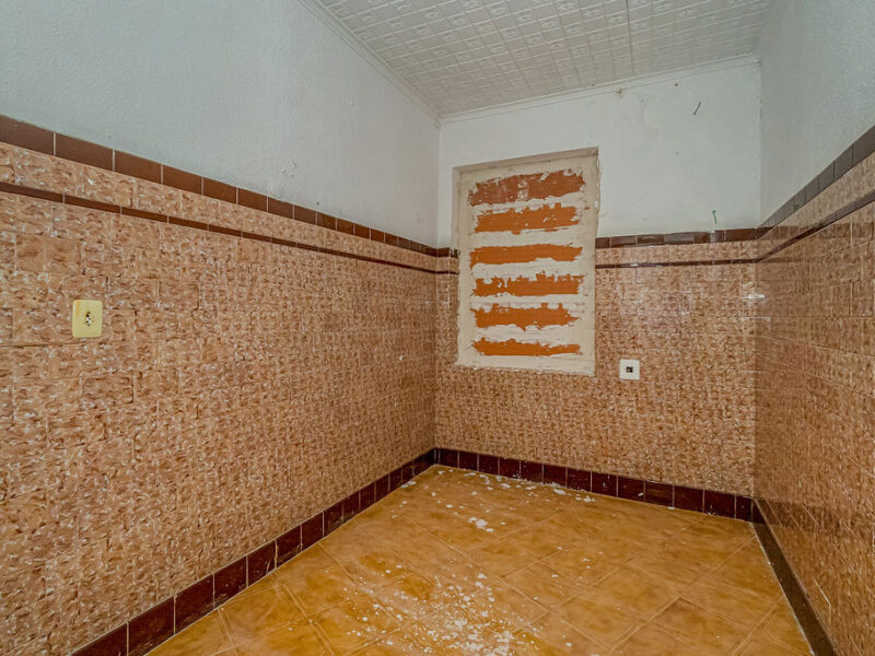 🏡 Piso en venta de 4 dormitorios en Elda, Alicante – Ubicación con todos los servicios y excelentes comunicaciones