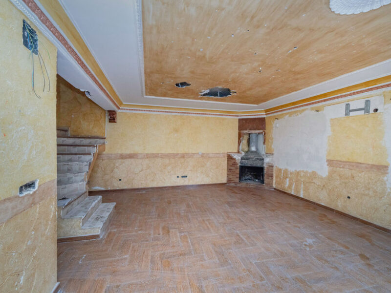 🏡 Casa en venta de 167 m² en Elda, Alicante – Amplia, funcional y ubicada en pleno casco urbano