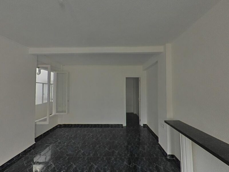 🏠 Piso de 3 dormitorios en Elda – Excelente ubicación, buena conexión y precio asequible