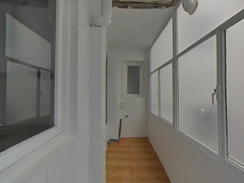 🏠 Piso de 3 dormitorios en Elda – Excelente ubicación, buena conexión y precio asequible