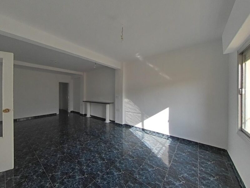 🏠 Piso de 3 dormitorios en Elda – Excelente ubicación, buena conexión y precio asequible