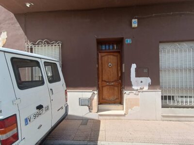 🏡 Casa adosada en venta en Beniarbeig (Alicante) – 422 m² con patio y semisótano